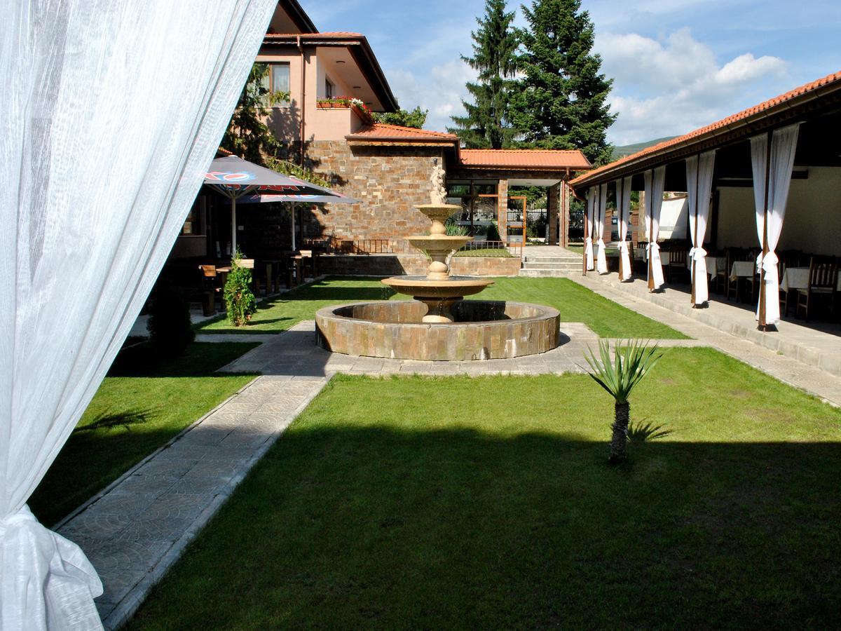 Spa Hotel Ivelia Dubnitsa Esterno foto