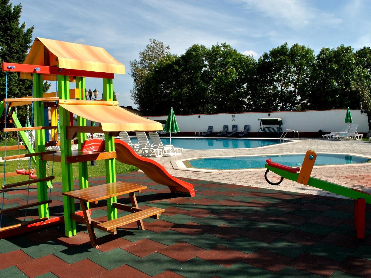 Spa Hotel Ivelia Dubnitsa Esterno foto