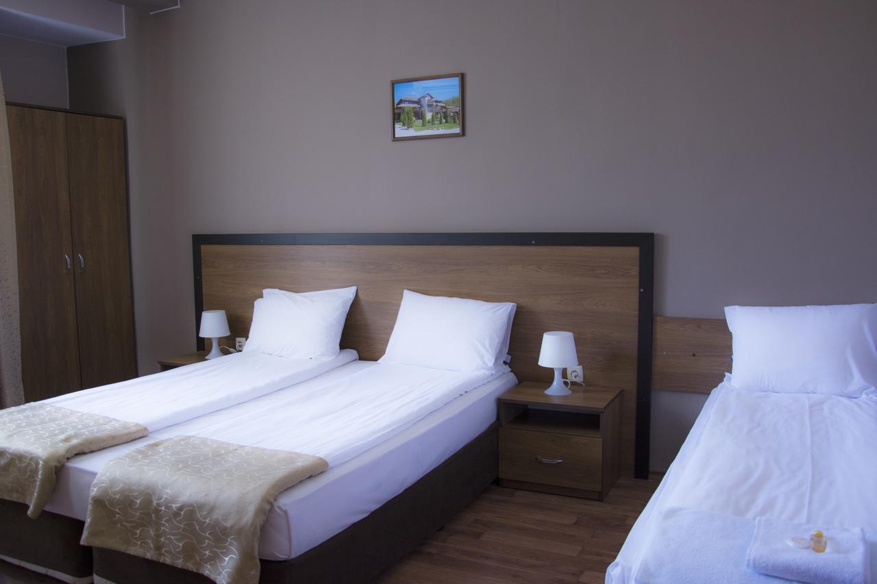Spa Hotel Ivelia Dubnitsa Esterno foto