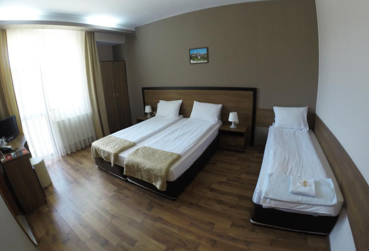 Spa Hotel Ivelia Dubnitsa Esterno foto