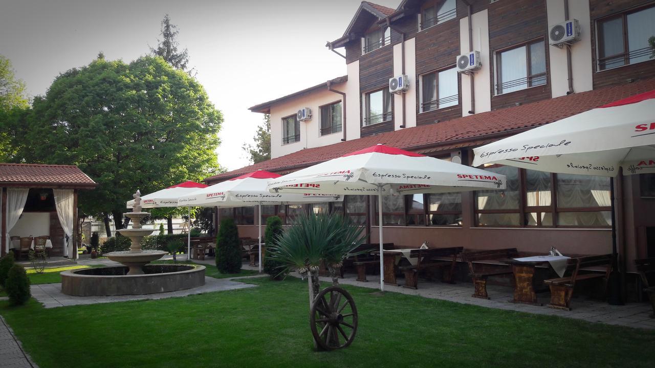 Spa Hotel Ivelia Dubnitsa Esterno foto